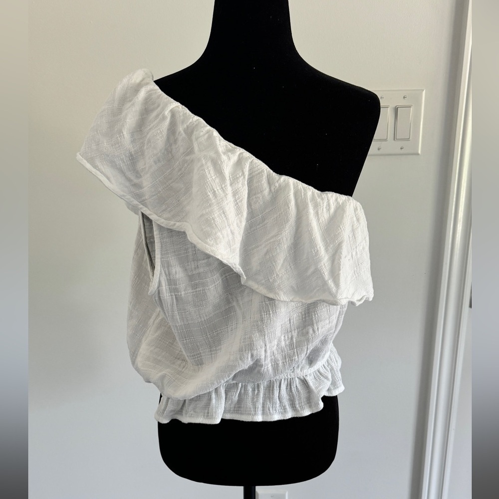 American Eagle Ruffled One Shoulder Bubble top Size Large